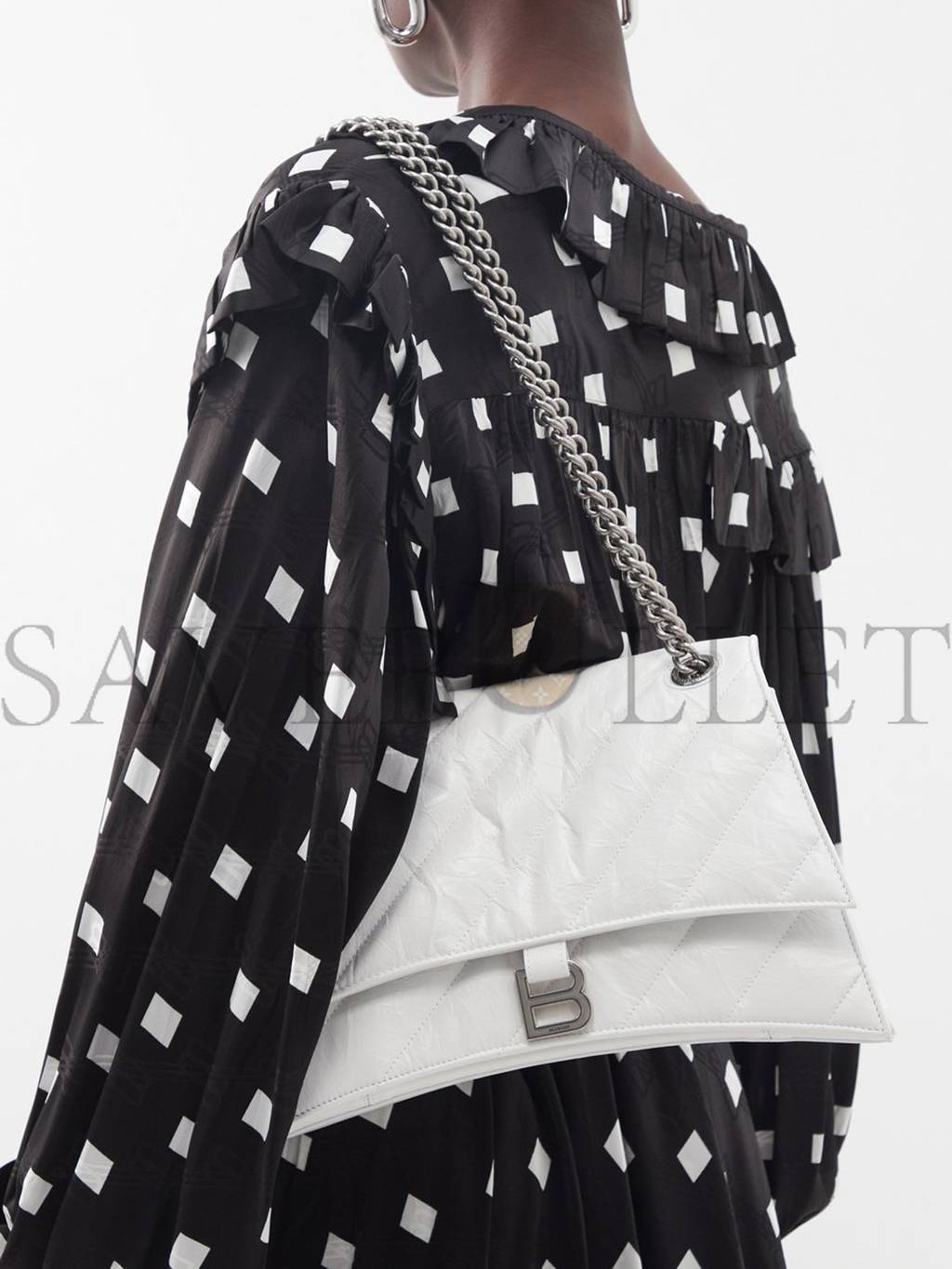 BALENCIAGA WHITE CRUSH S QUILTED CREASED-LEATHER SHOULDER BAG MATCHESFASHION US (25*14.9*10cm)