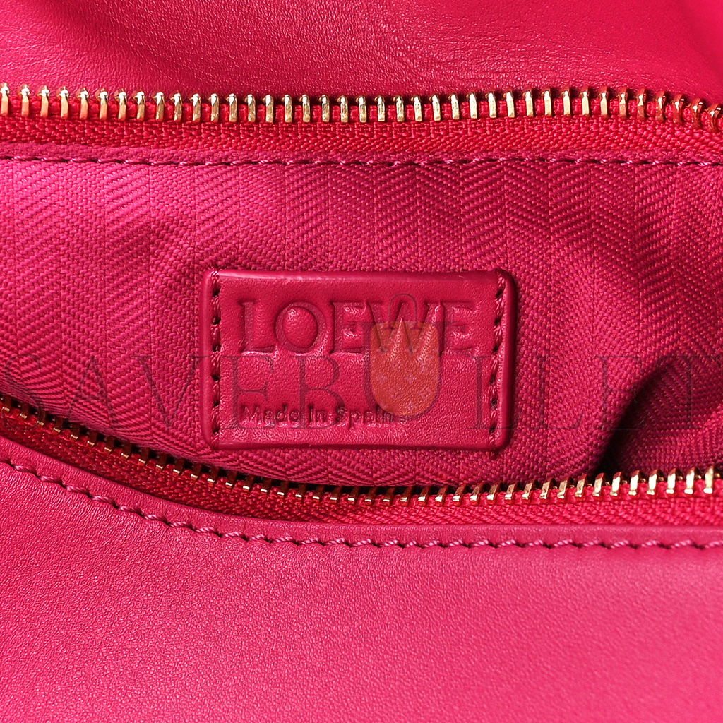 LOEWE SATIN CALFSKIN MONOCHROME SMALL PUZZLE EDGE BAG RUBY RED GLAZE (24*16.5*10.5cm)